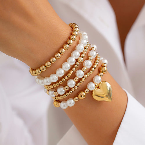 Pearl Heart Shaped Hollow Bracelet